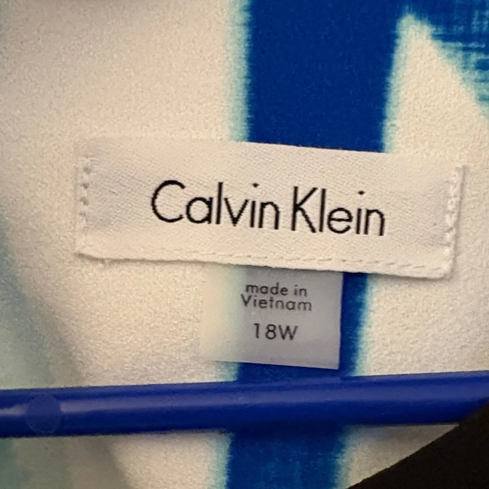 Calvin Klein Abstract Midi Sheath Dress W/Silver Hardware - Picture 2 of 11